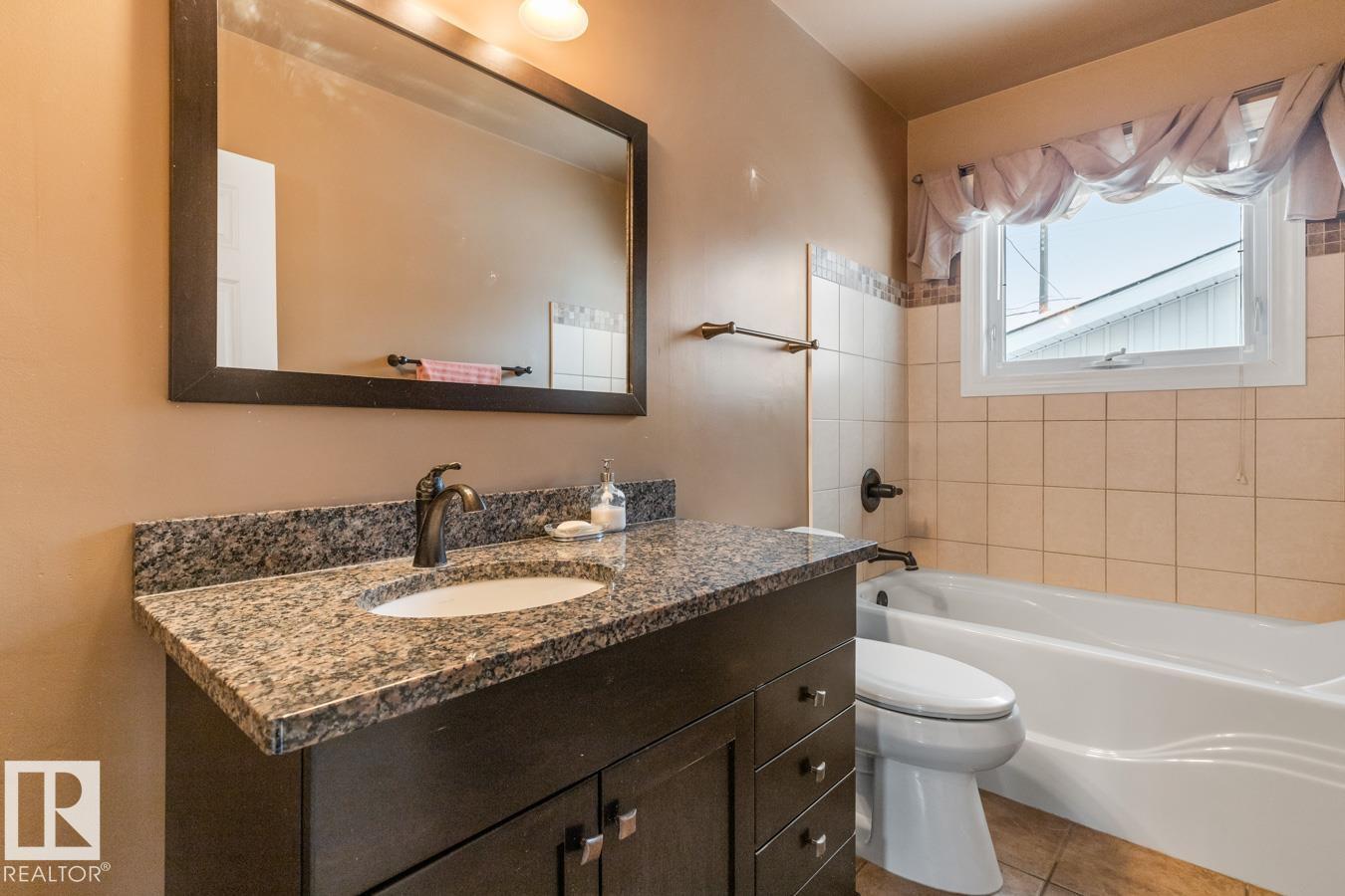 8416 71 St Nw, Edmonton, Alberta  T6B 1X4 - Photo 23 - E4468173