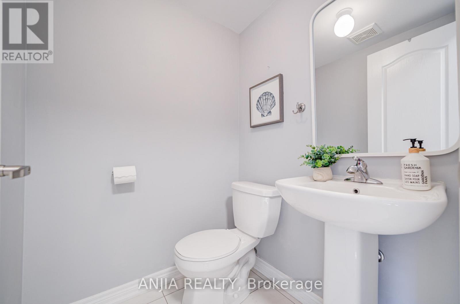 5 Valliere Drive, Markham, Ontario  L6C 0M7 - Photo 11 - N12634408