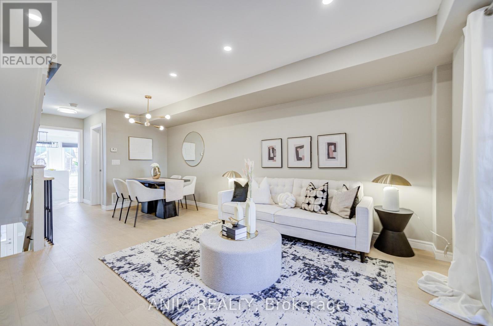 5 Valliere Drive, Markham, Ontario  L6C 0M7 - Photo 13 - N12634408