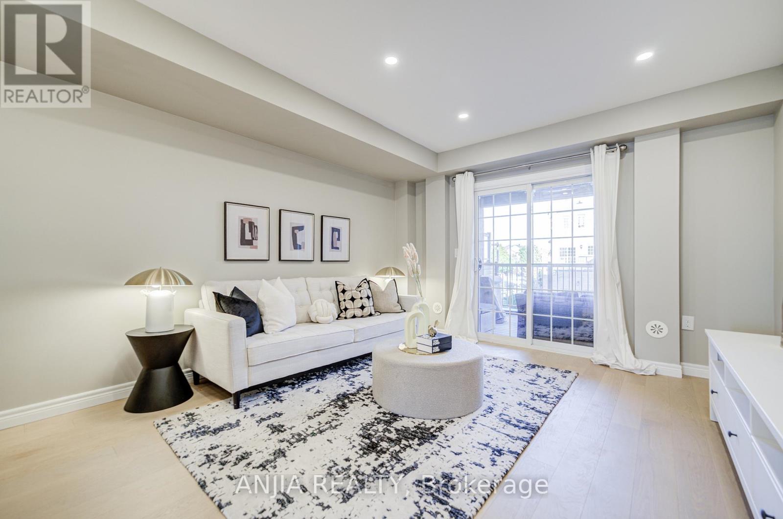 5 Valliere Drive, Markham, Ontario  L6C 0M7 - Photo 14 - N12634408