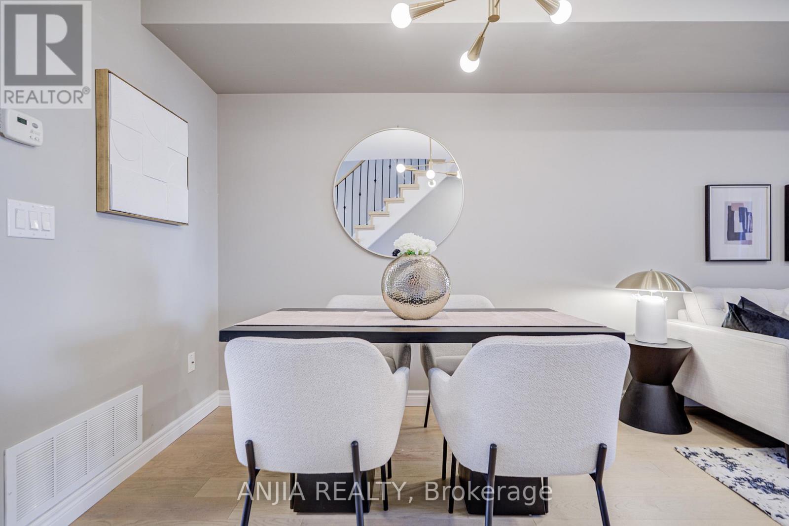 5 Valliere Drive, Markham, Ontario  L6C 0M7 - Photo 18 - N12634408