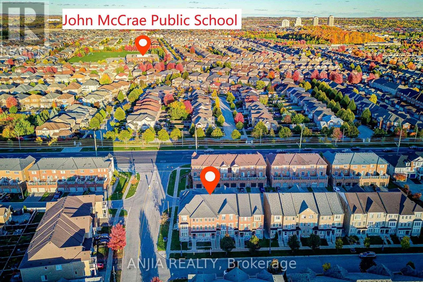 5 Valliere Drive, Markham, Ontario  L6C 0M7 - Photo 4 - N12634408