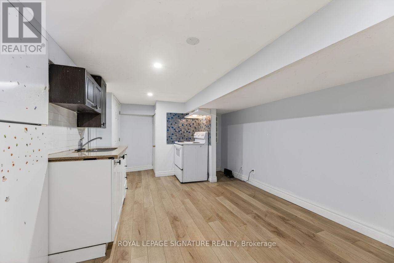 Lower - 224 Alsace Road S, Richmond Hill, Ontario  L4C 2W8 - Photo 6 - N12634410