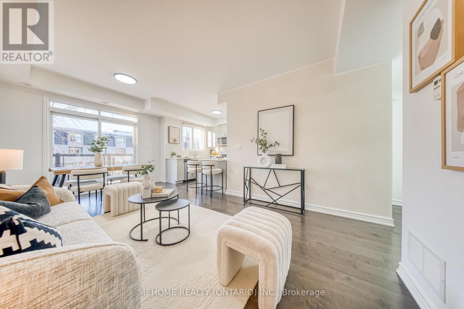 319 - 199 Pine Grove Road, Vaughan, Ontario L4L 0H8 - Photo 10 - N12634452