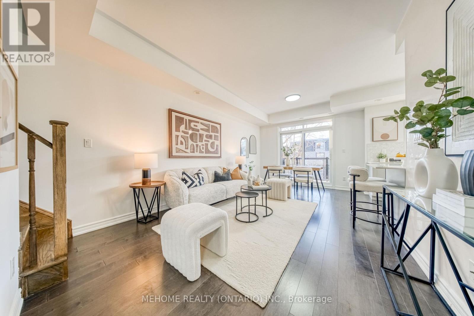 319 - 199 Pine Grove Road, Vaughan, Ontario L4L 0H8 - Photo 5 - N12634452