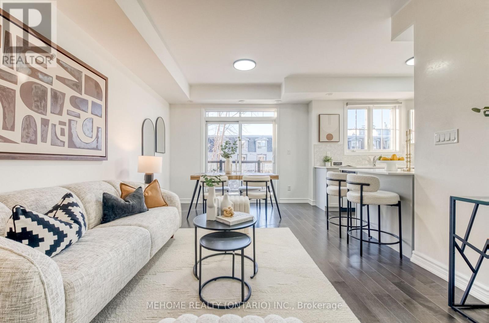 319 - 199 Pine Grove Road, Vaughan, Ontario L4L 0H8 - Photo 9 - N12634452