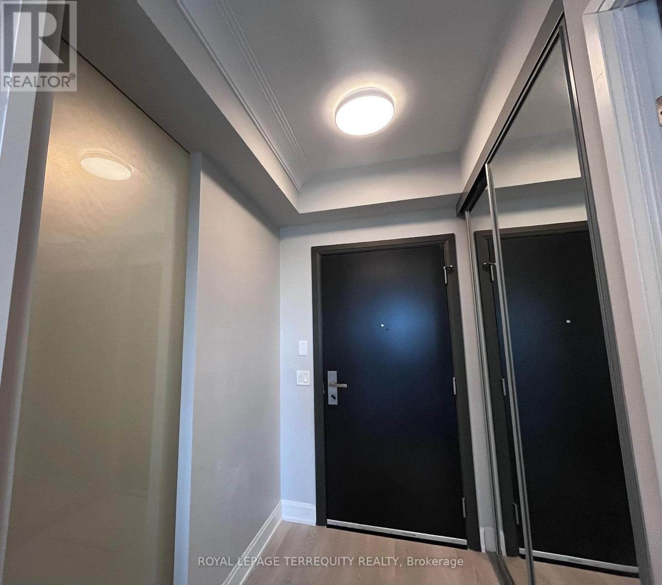 508 - 38 Water Walk Drive, Markham, Ontario  L3R 6M8 - Photo 11 - N12634460