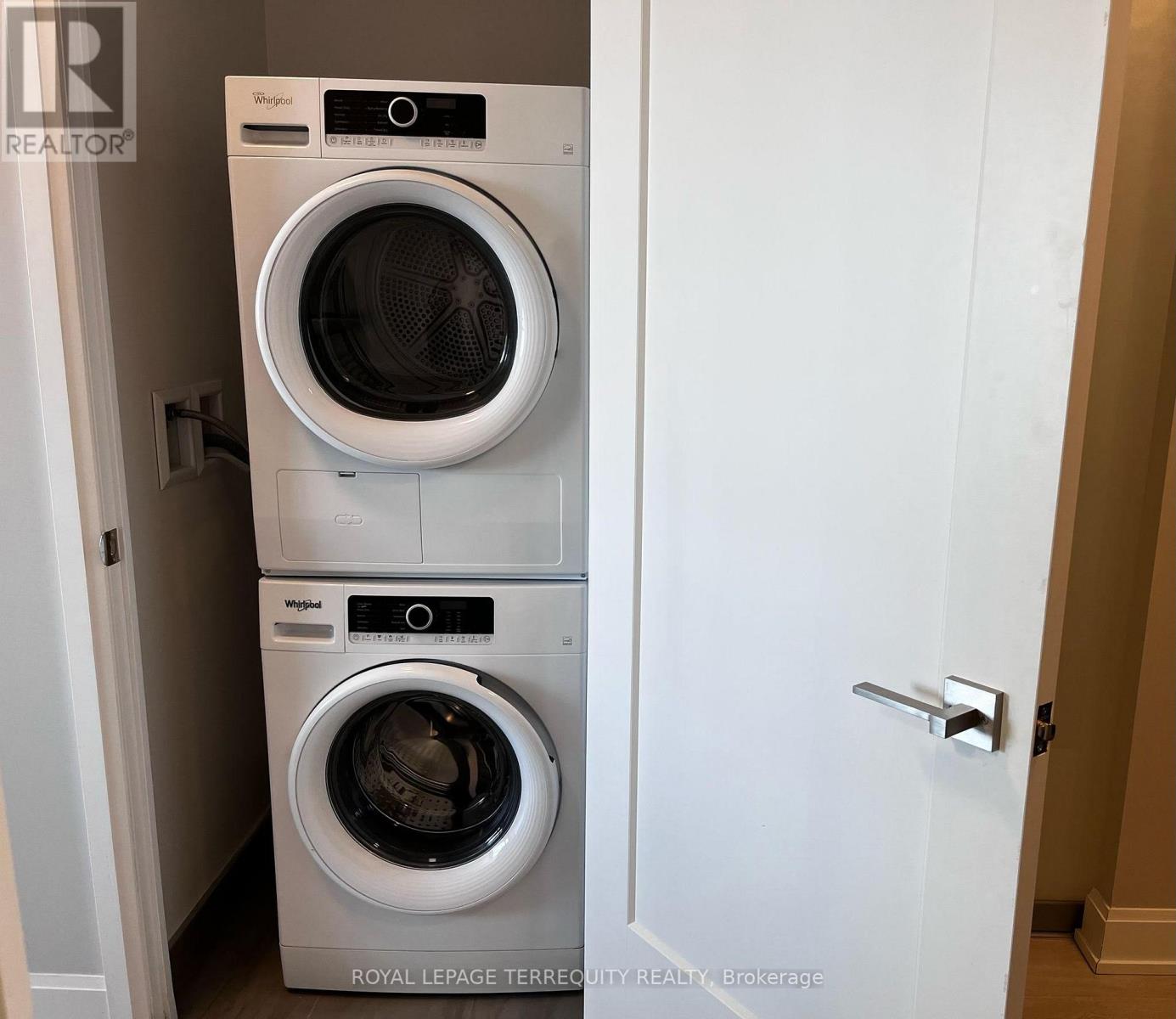 508 - 38 Water Walk Drive, Markham, Ontario  L3R 6M8 - Photo 12 - N12634460