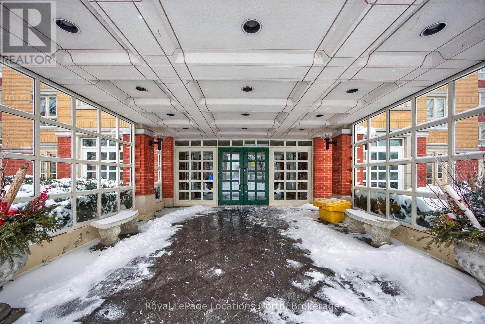 401 - 16 Raglan Street, Collingwood, Ontario  L9Y 4Y2 - Photo 4 - S12634508