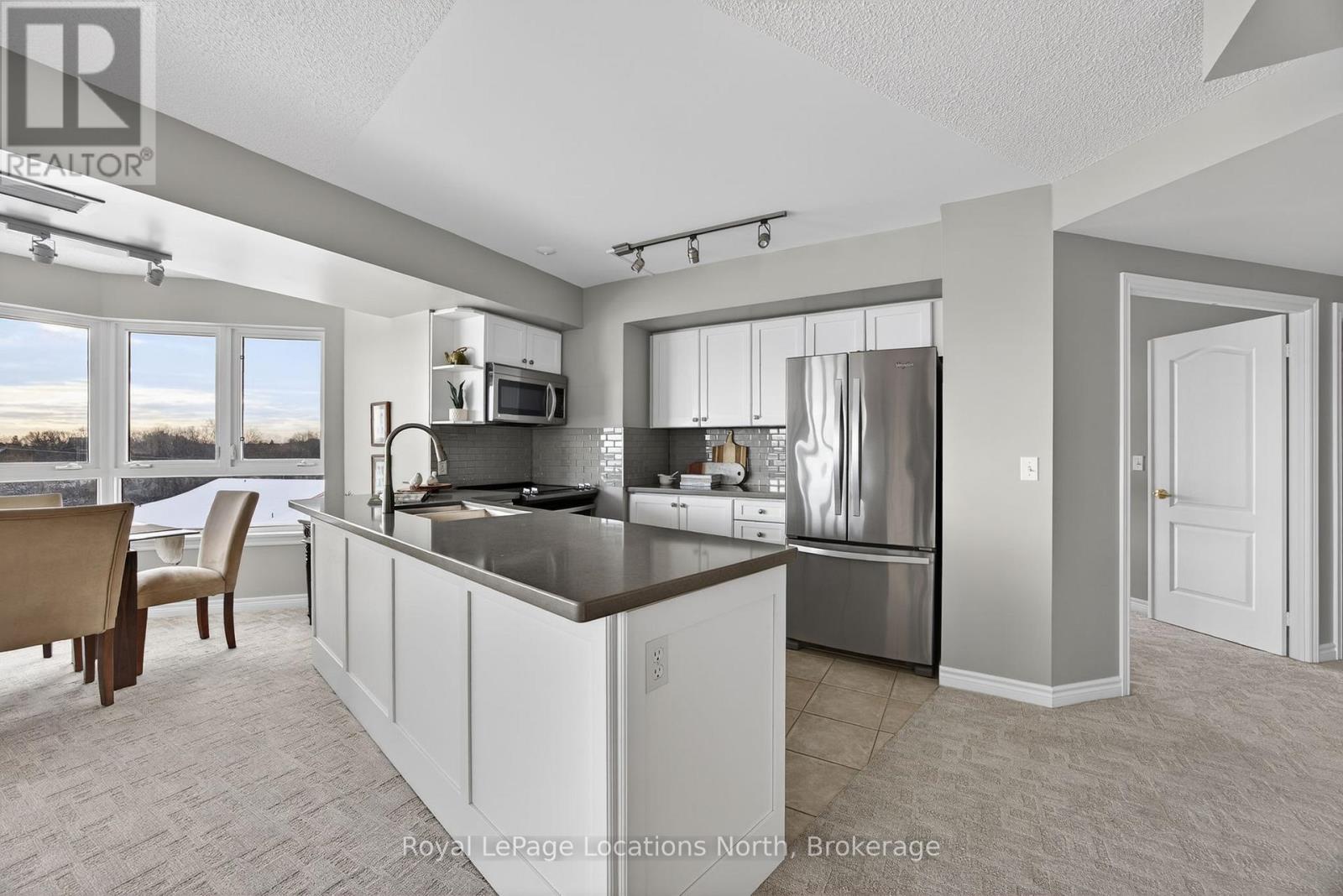 401 - 16 Raglan Street, Collingwood, Ontario  L9Y 4Y2 - Photo 9 - S12634508