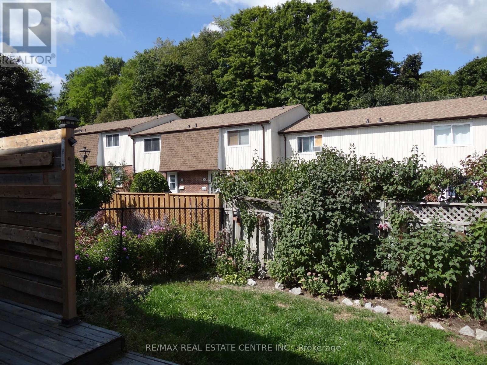 191 Kingham Road, Halton Hills, Ontario L7J 2P3 - Photo 7 - W12634402