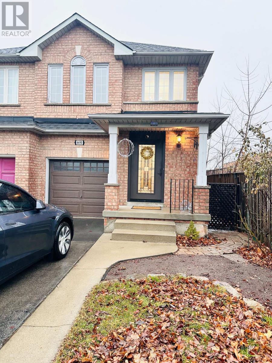 4490 VICTORY COURT, Burlington, Ontario