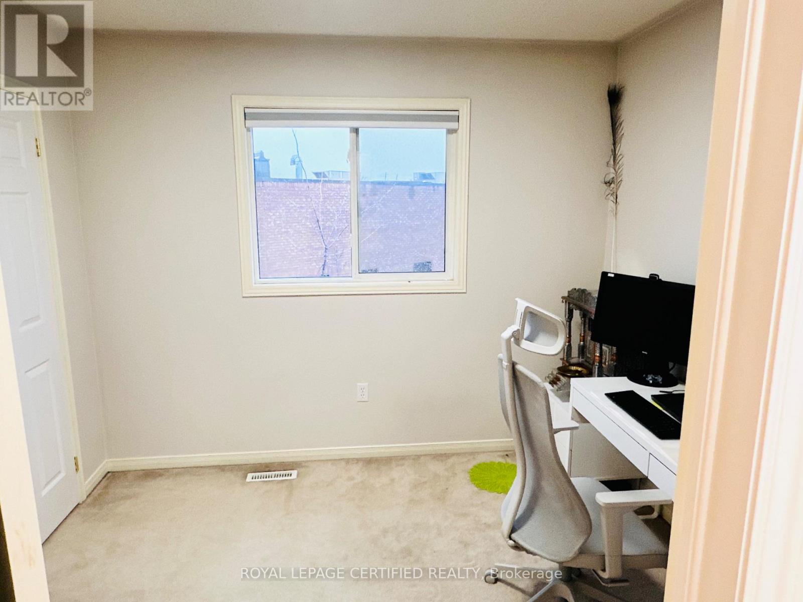 4490 Victory Court, Burlington, Ontario  L7L 6J6 - Photo 11 - W12634432