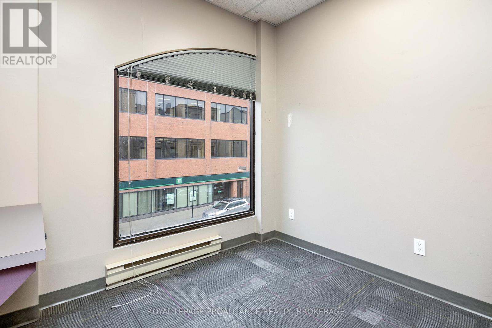 202 - 100 Princess Street, Kingston, Ontario K7L 1A7 - Photo 10 - X12634504