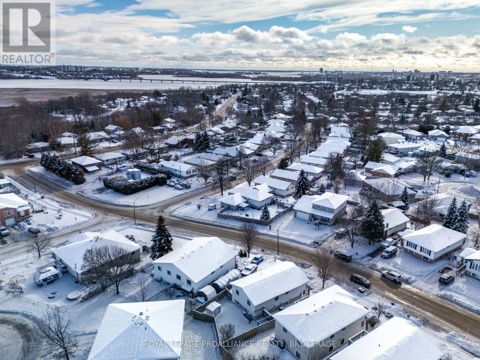 39 Esdon Street, Kingston, Ontario K7K 6Z7 - Photo 12 - X12634556