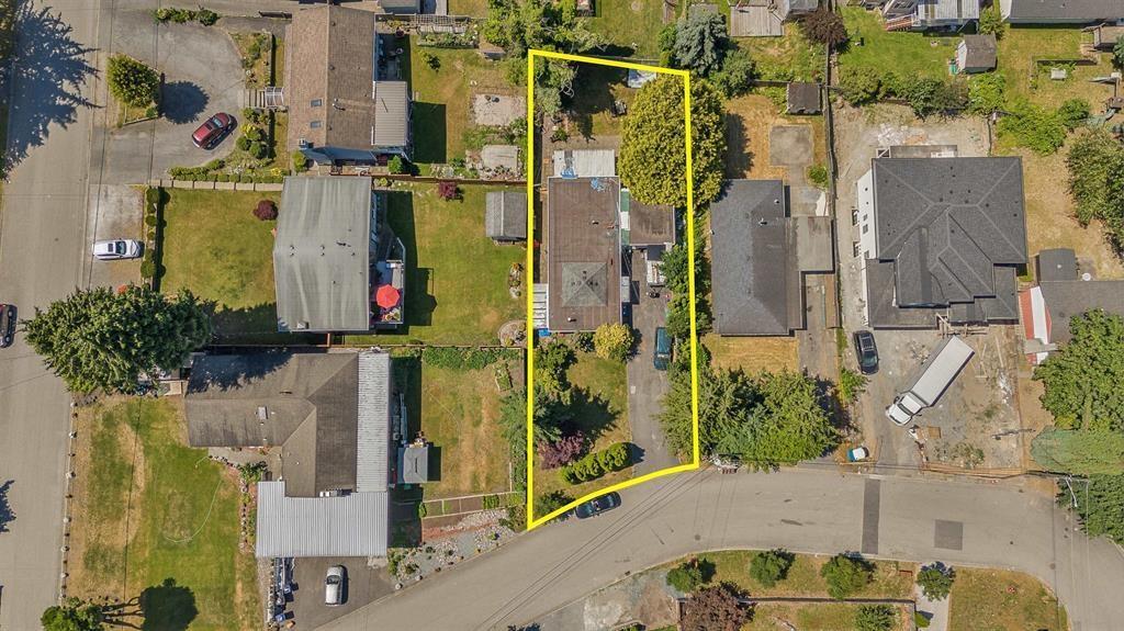 11277 134 St Street, Surrey, British Columbia  V3R 2Z2 - Photo 9 - R3073837