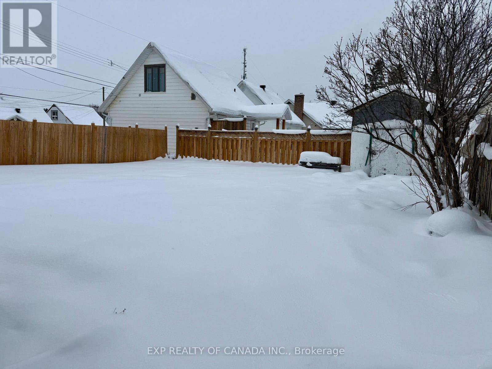 254 Ross Avenue E, Timmins (Tne - North), Ontario  P4N 5W9 - Photo 2 - T12634540