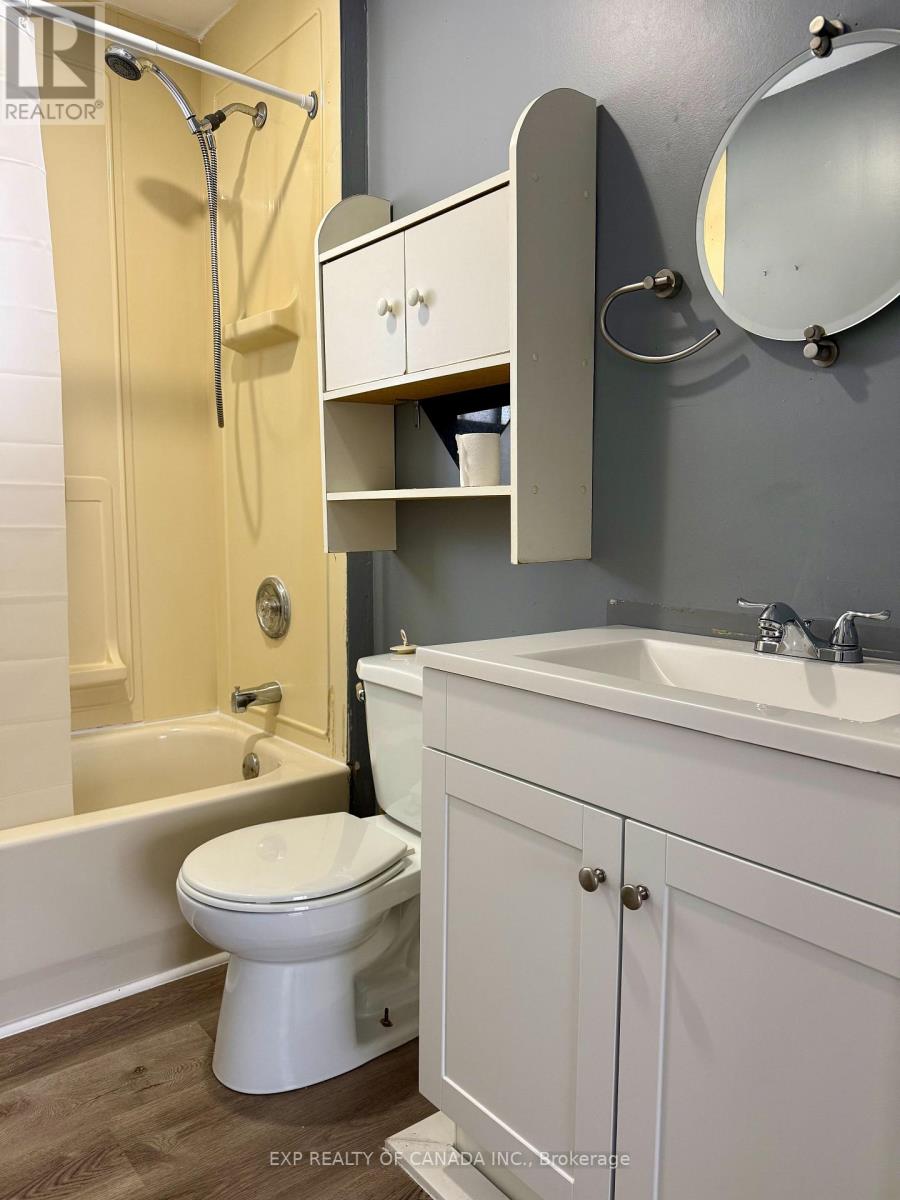 254 Ross Avenue E, Timmins (Tne - North), Ontario  P4N 5W9 - Photo 8 - T12634540