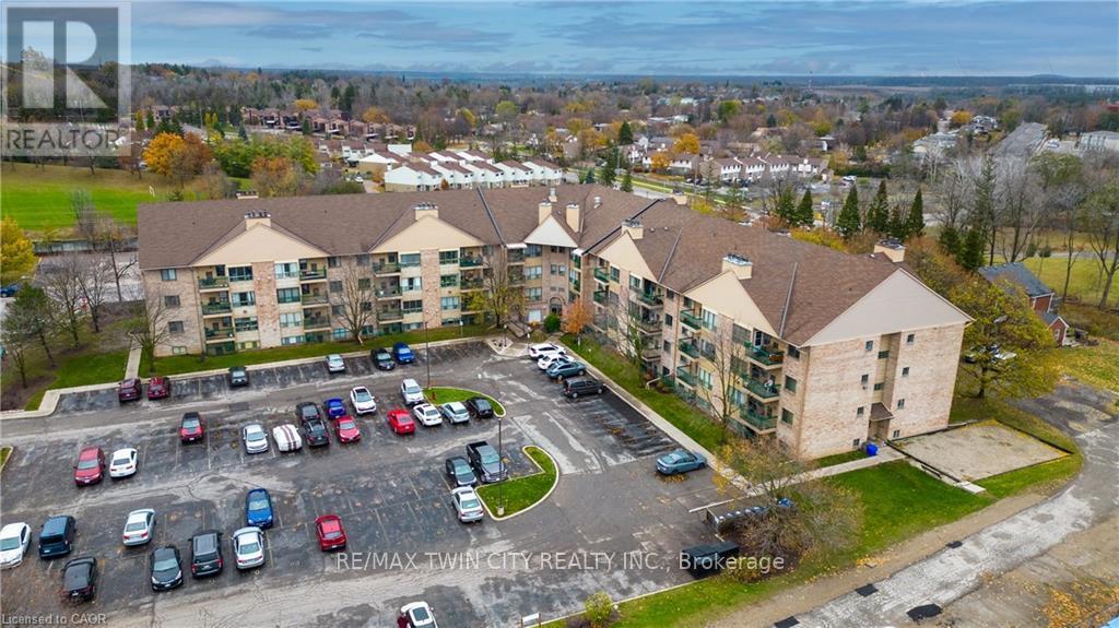 318 - 15 HOFSTETTER AVENUE, Kitchener, Ontario