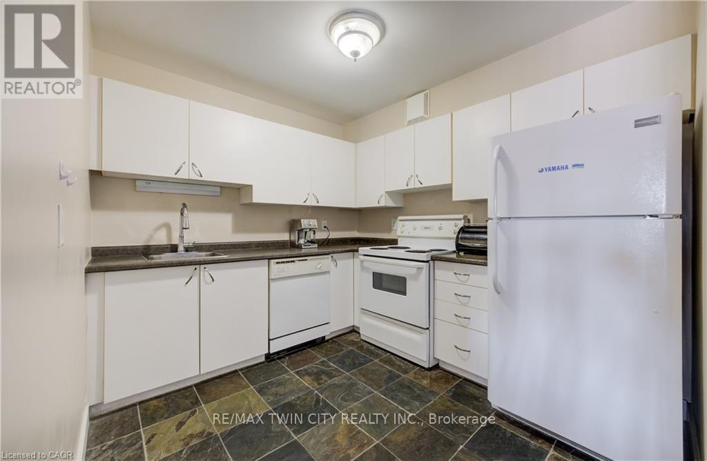 318 - 15 Hofstetter Avenue, Kitchener, Ontario N2A 3Z7 - Photo 10 - X12634430