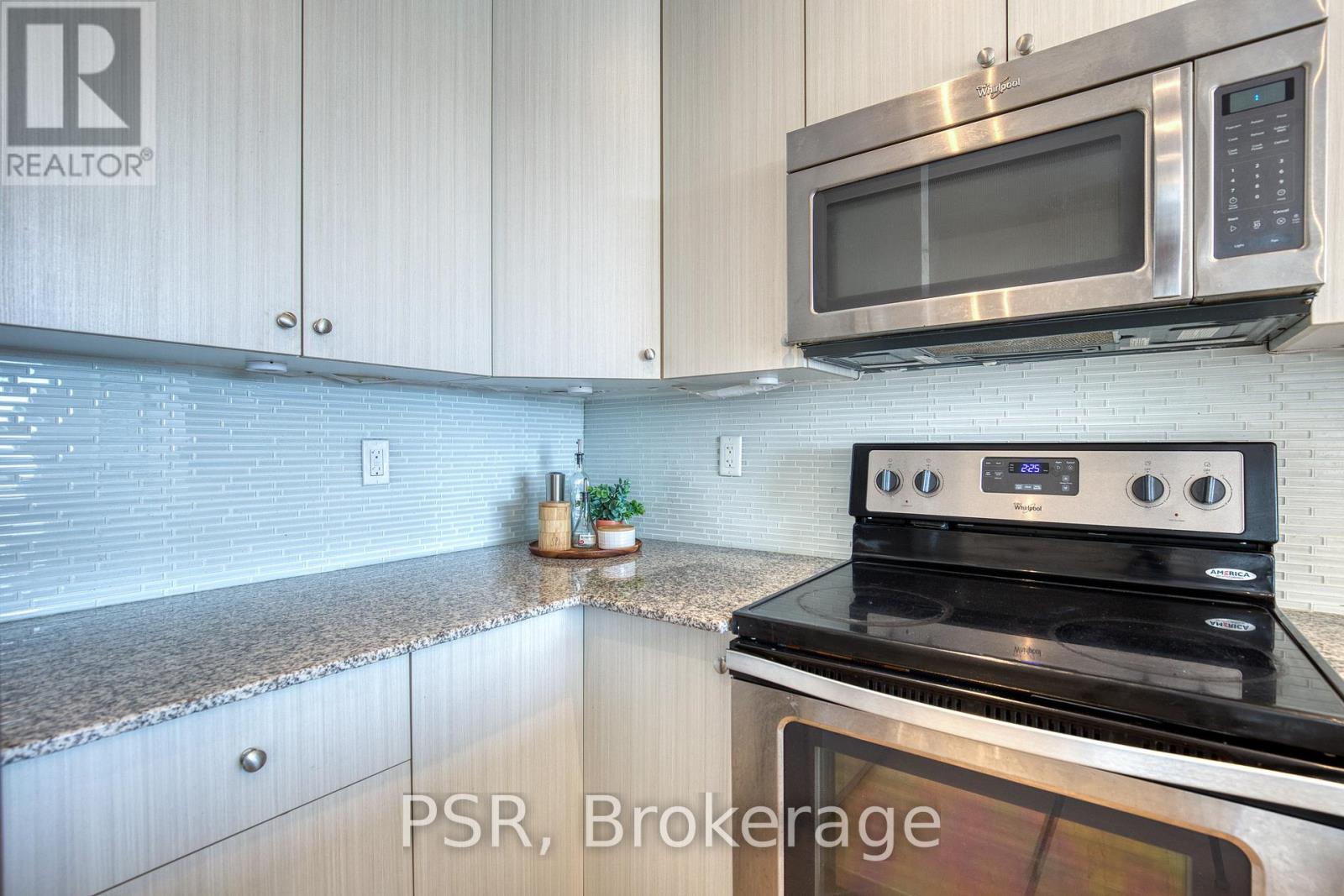 1205 - 1 Victoria Street S, Kitchener, Ontario  N2G 0B5 - Photo 3 - X12634474