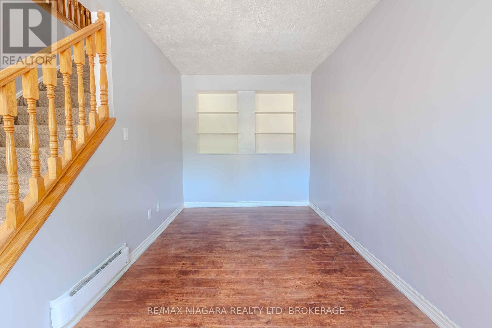 8 Garner Avenue, Welland, Ontario  L3B 2X6 - Photo 11 - X12634496