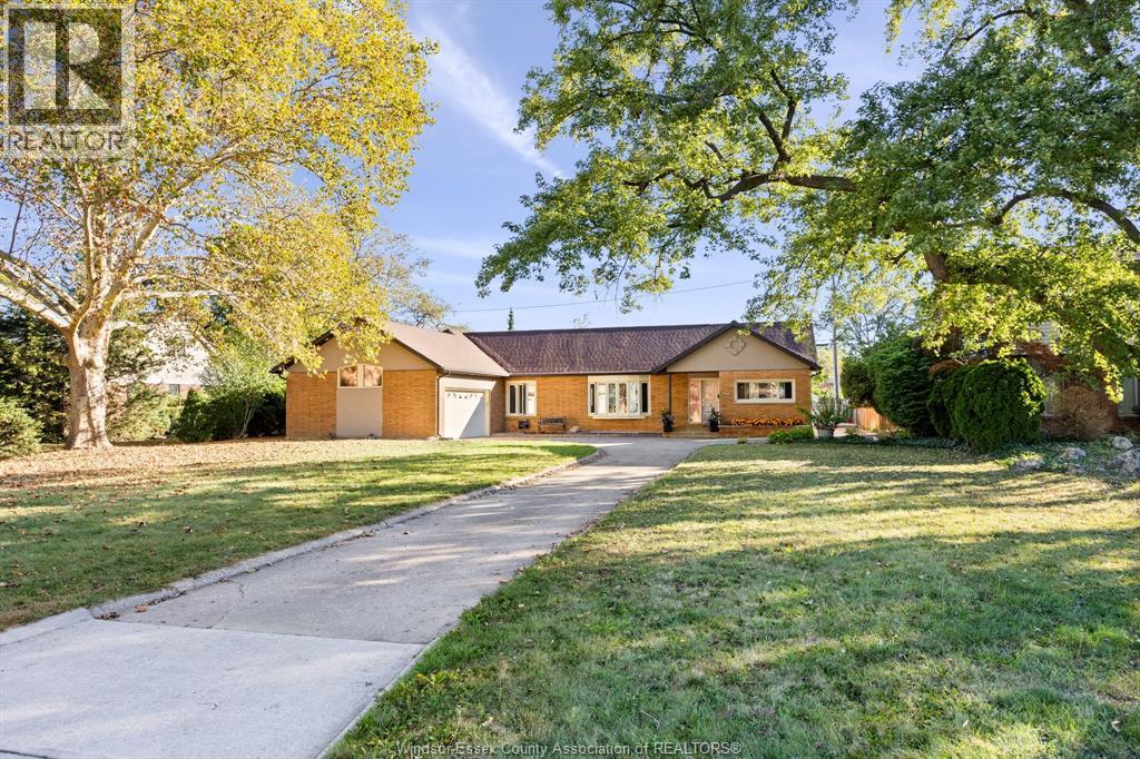 3740 Ouellette, Windsor, Ontario N9E 3M7 - Photo 2 - 25031703