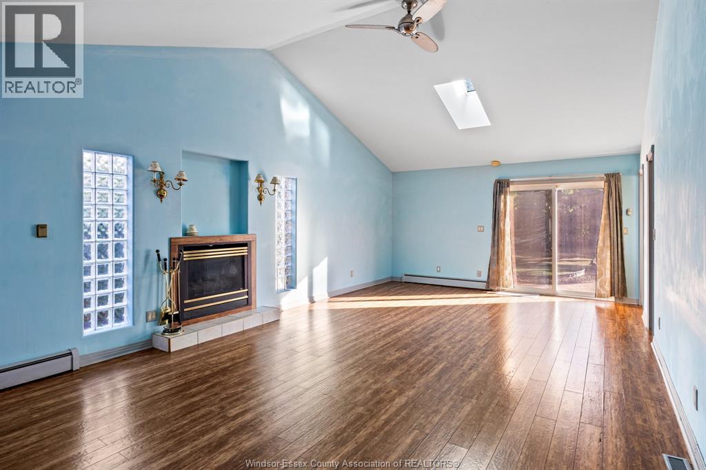 3740 Ouellette, Windsor, Ontario N9E 3M7 - Photo 22 - 25031703