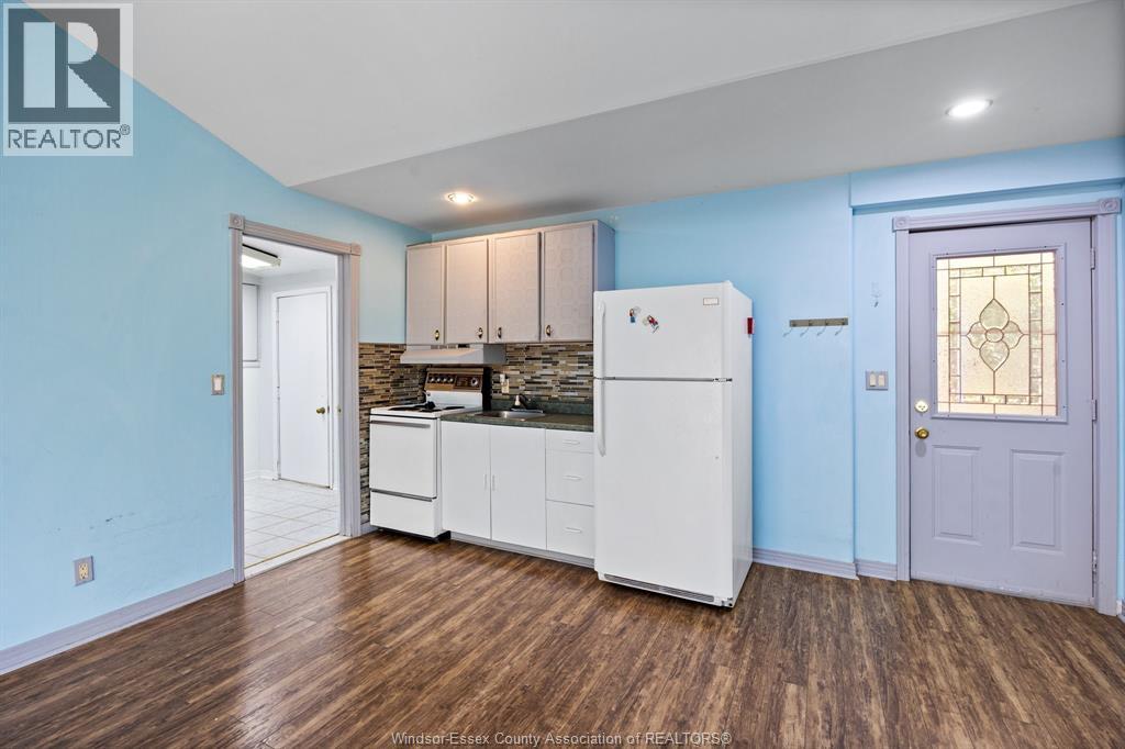 3740 Ouellette, Windsor, Ontario N9E 3M7 - Photo 23 - 25031703