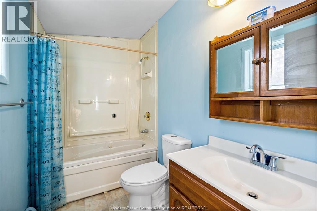 3740 Ouellette, Windsor, Ontario N9E 3M7 - Photo 24 - 25031703