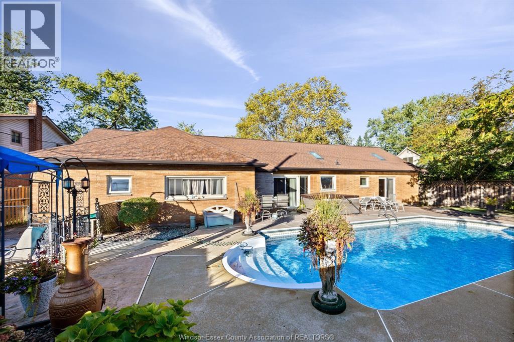 3740 Ouellette, Windsor, Ontario N9E 3M7 - Photo 26 - 25031703