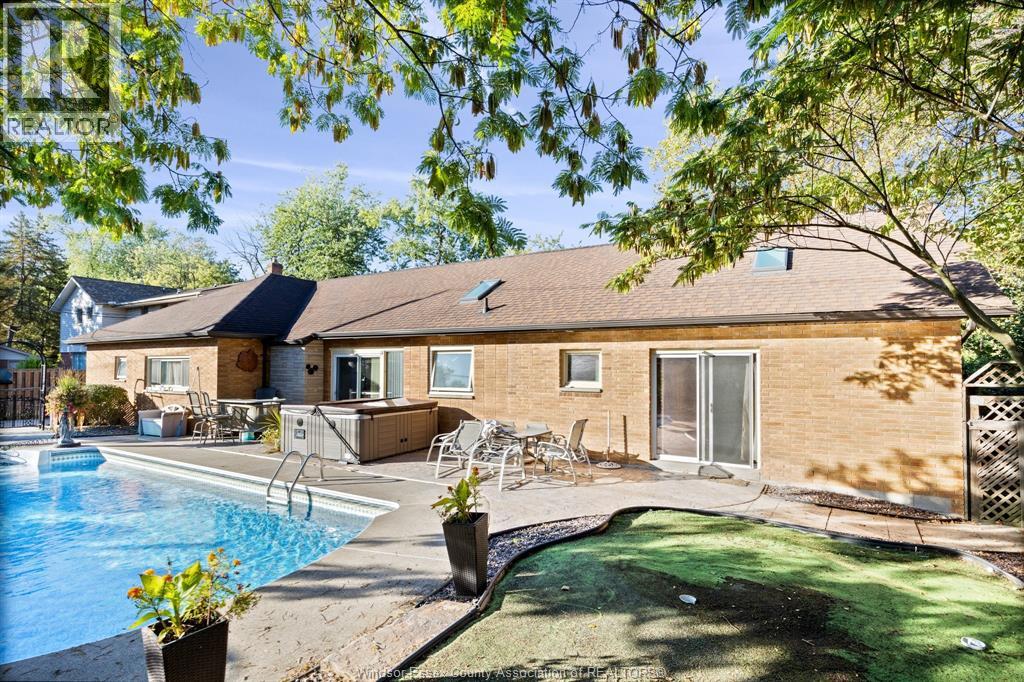 3740 Ouellette, Windsor, Ontario N9E 3M7 - Photo 27 - 25031703