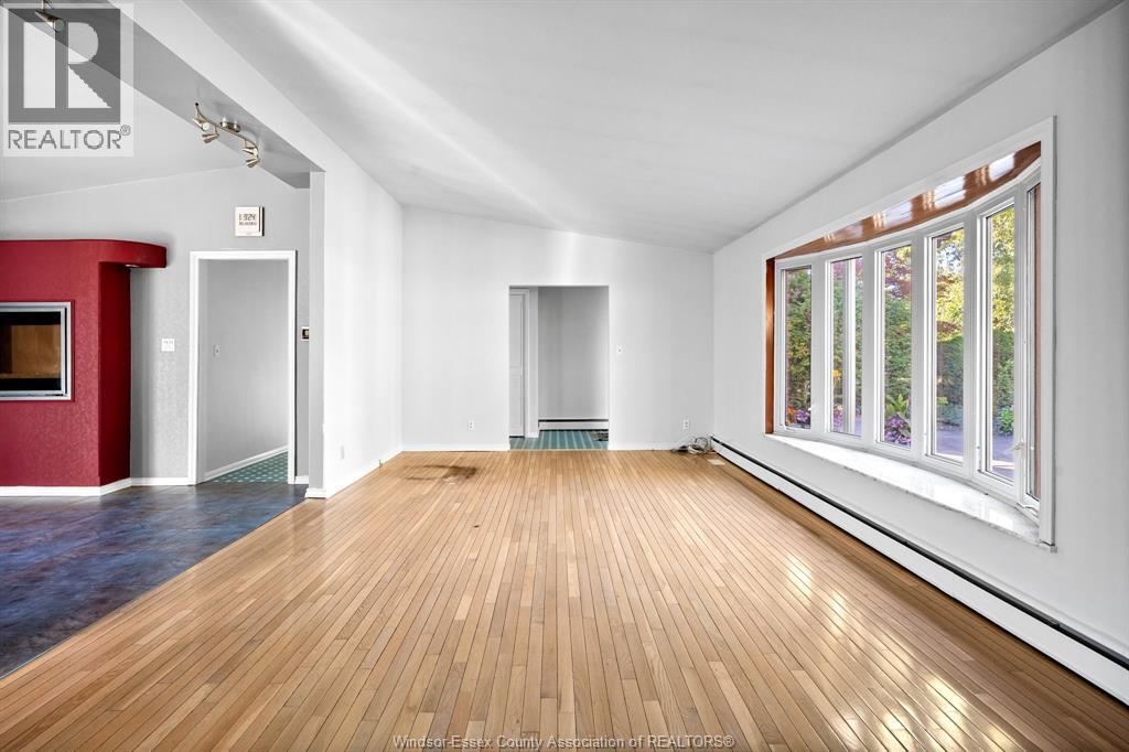 3740 Ouellette, Windsor, Ontario N9E 3M7 - Photo 6 - 25031703