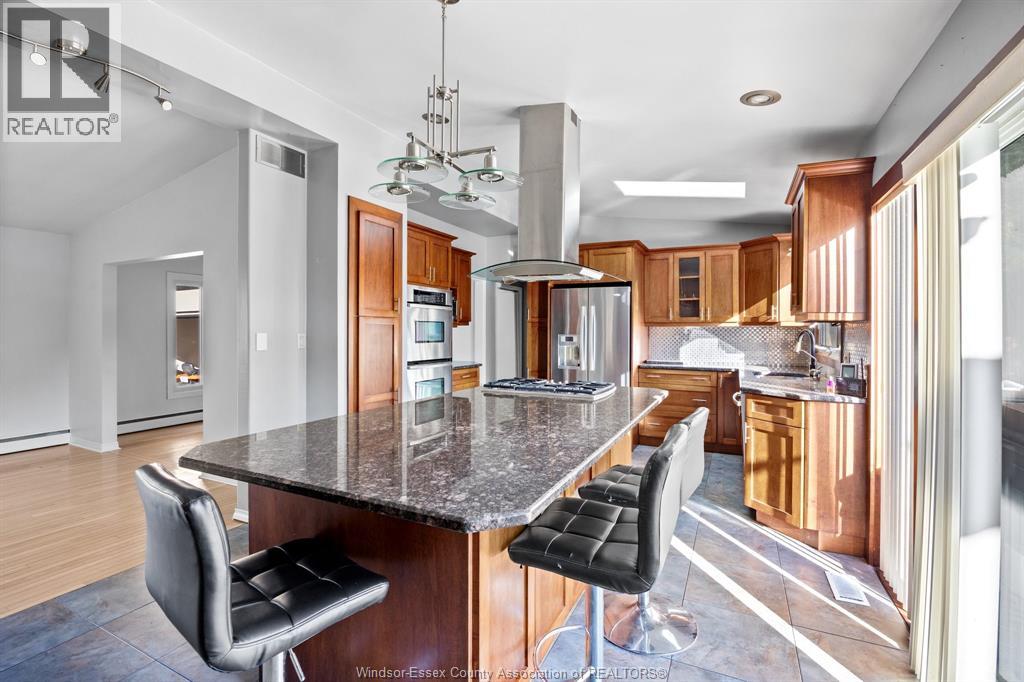 3740 Ouellette, Windsor, Ontario N9E 3M7 - Photo 9 - 25031703