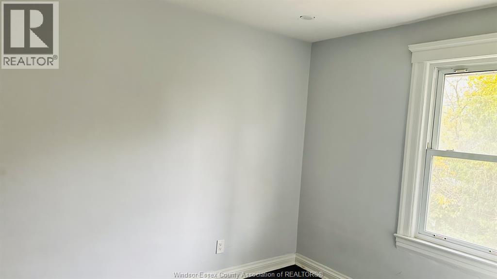 516 Oak, Windsor, Ontario  N9A 5E6 - Photo 7 - 25031507
