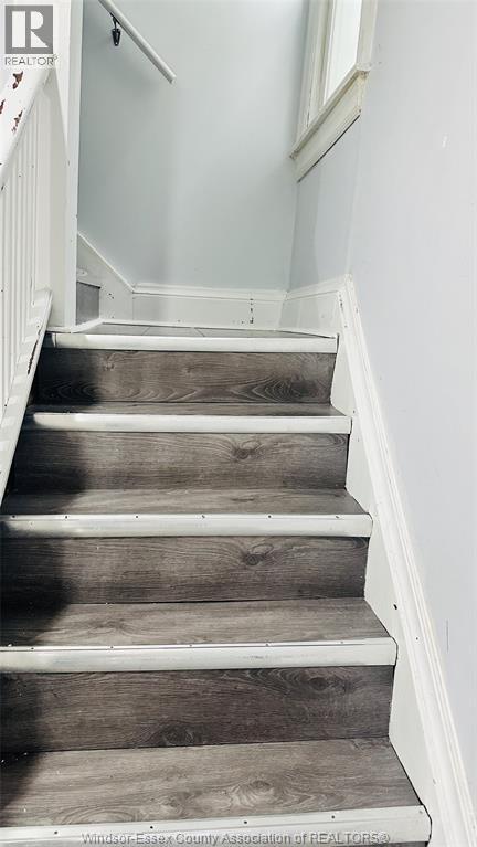 516 Oak, Windsor, Ontario  N9A 5E6 - Photo 8 - 25031507