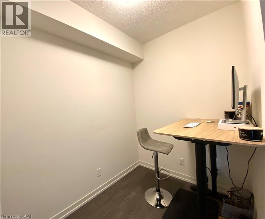 2093 Fairview Street Unit# 1705, Burlington, Ontario  L7R 0B4 - Photo 5 - 40794019