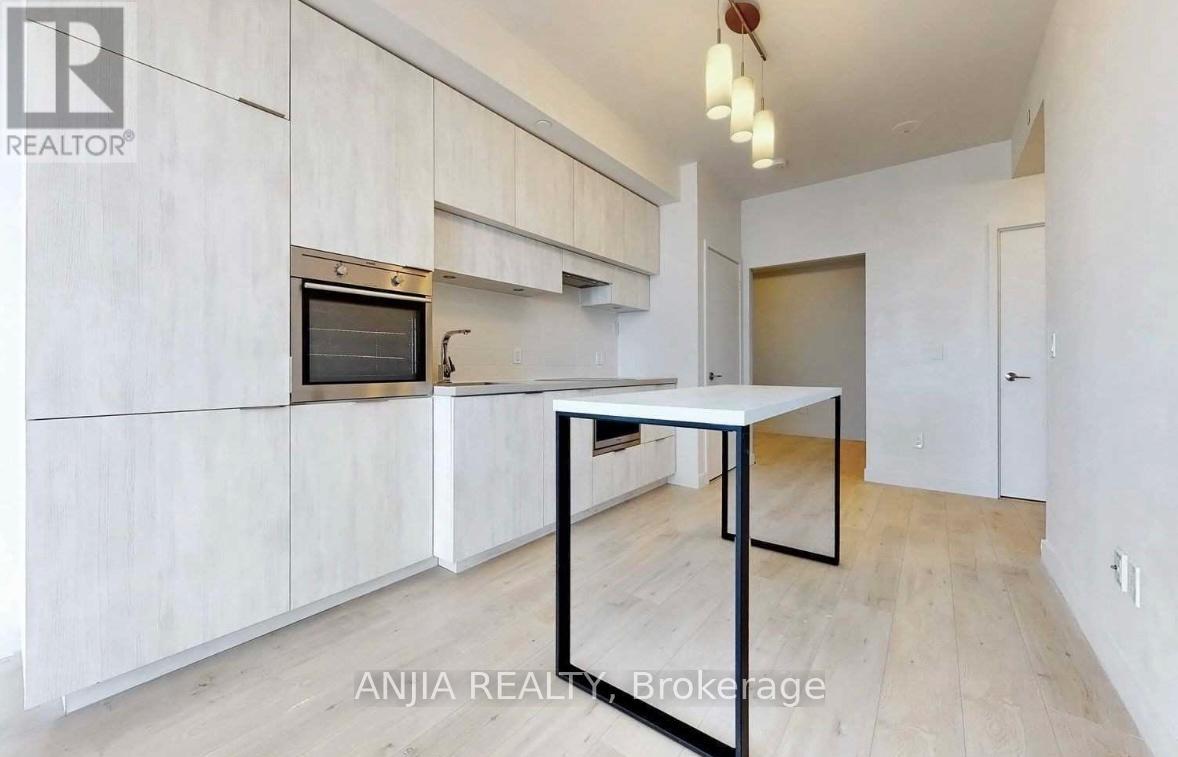 3212 - 8 Eglinton Avenue E, Toronto, Ontario  M4P 0C1 - Photo 2 - C12634576