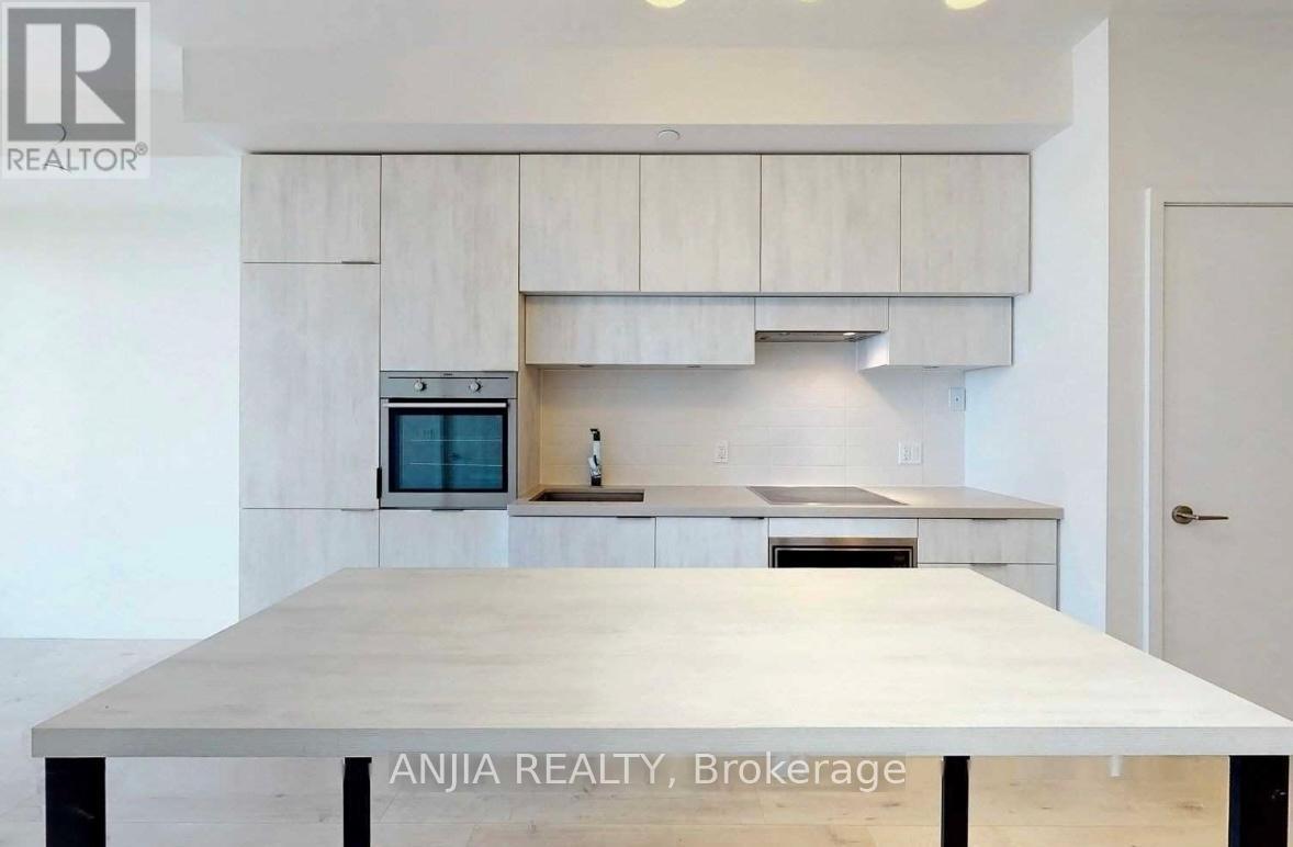 3212 - 8 Eglinton Avenue E, Toronto, Ontario  M4P 0C1 - Photo 3 - C12634576