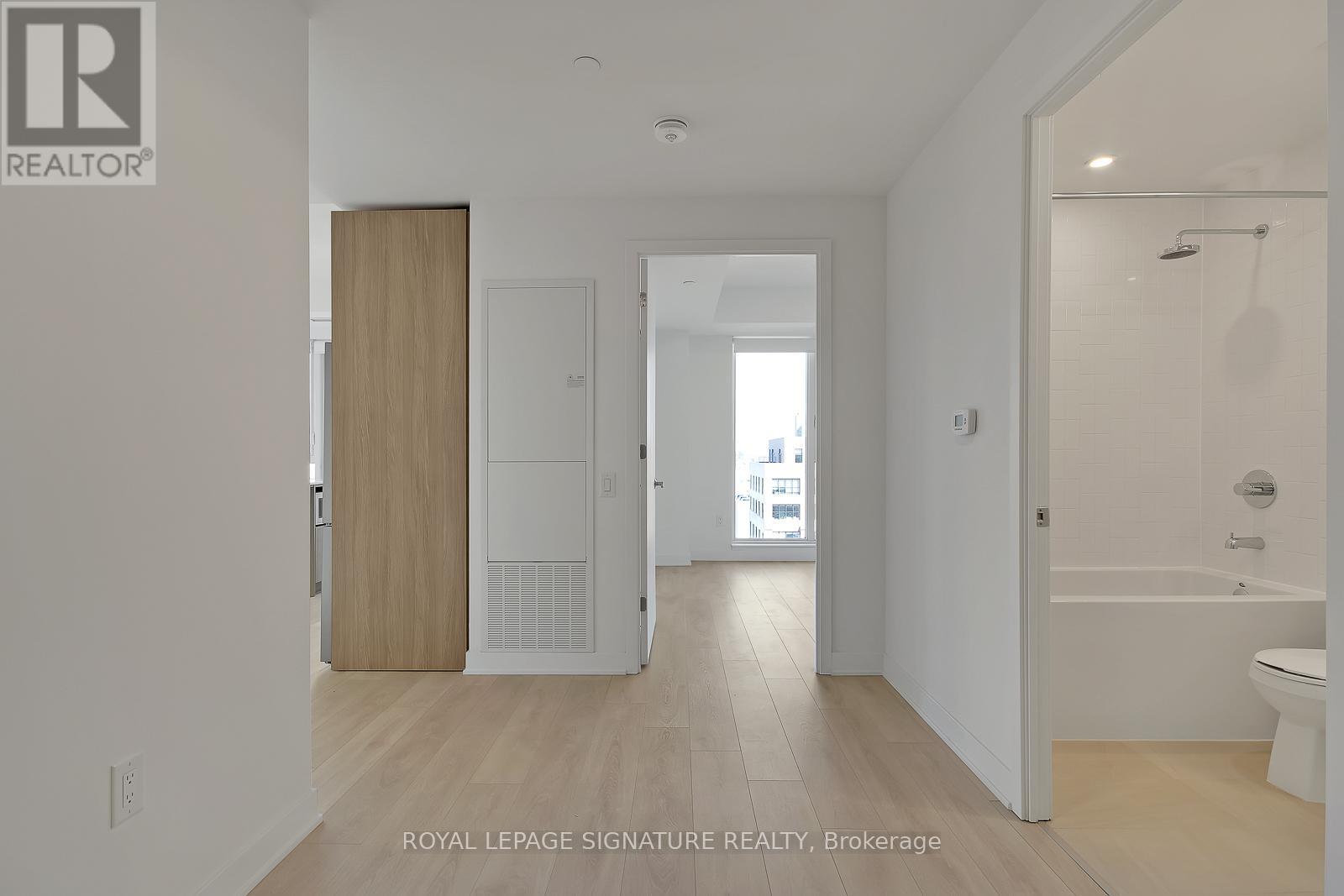 609 - 130 River Street, Toronto, Ontario  M5A 3P7 - Photo 2 - C12634582