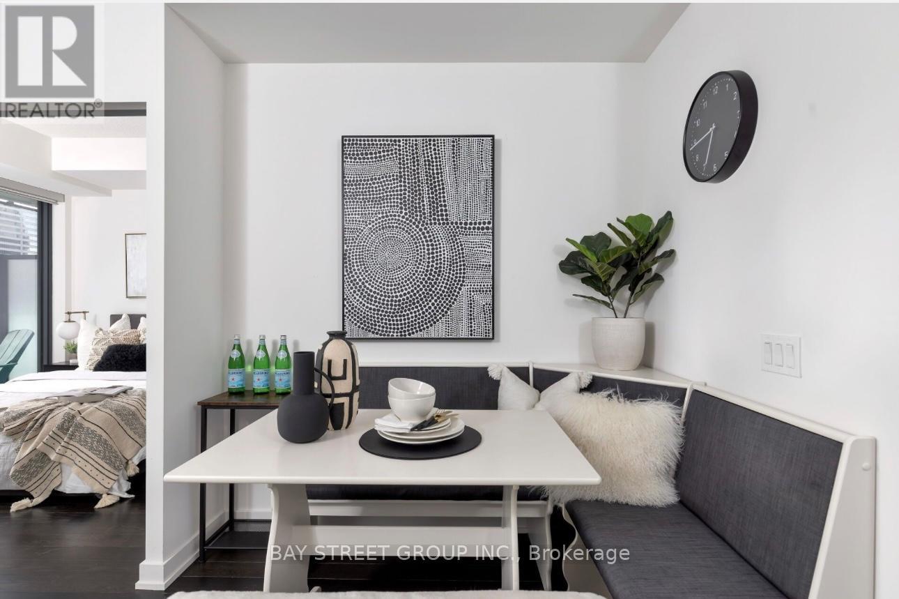 2208 - 25 Richmond Street E, Toronto, Ontario  M5C 0A6 - Photo 3 - C12634584