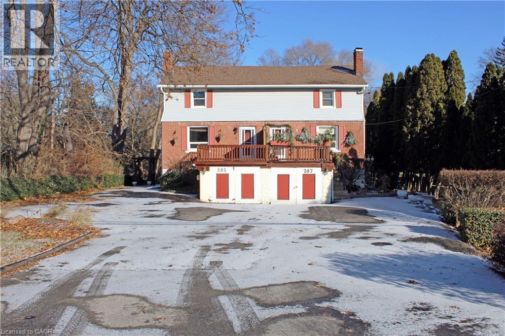 205 Main Street E, Grimsby, Ontario  L3M 1P5 - Photo 2 - 40793340