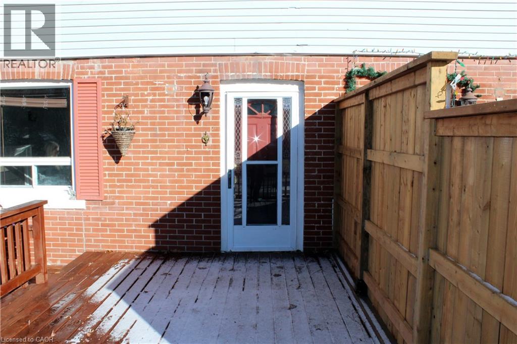 205 Main Street E, Grimsby, Ontario  L3M 1P5 - Photo 4 - 40793340
