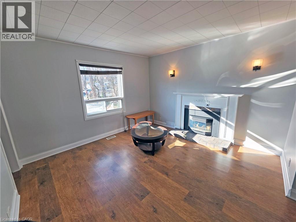 205 Main Street E, Grimsby, Ontario  L3M 1P5 - Photo 5 - 40793340