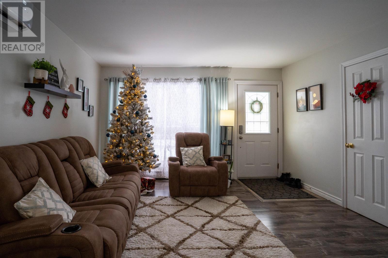 76 Eleanor Drive, Summerside, Prince Edward Island C1N 4W9 - Photo 4 - 202529462