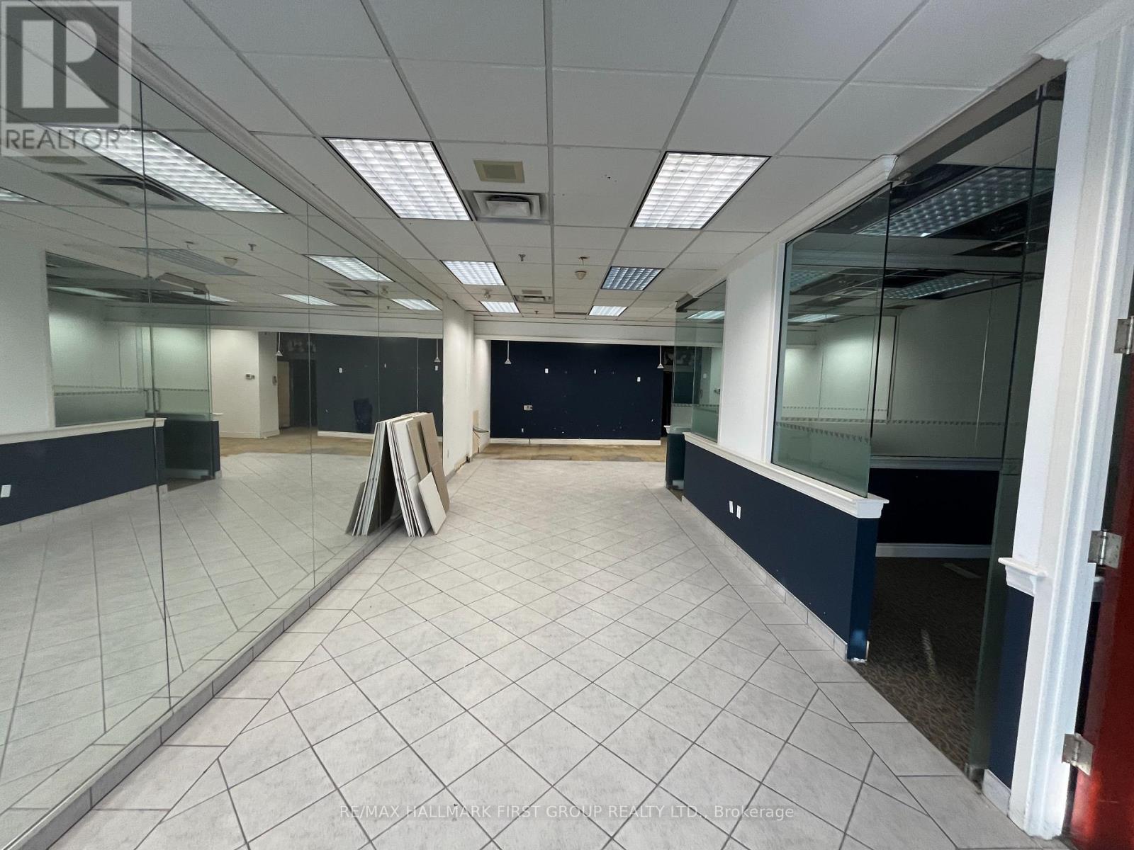 1 - 750 Oklahoma Drive, Pickering, Ontario  L1W 3G9 - Photo 4 - E12634486