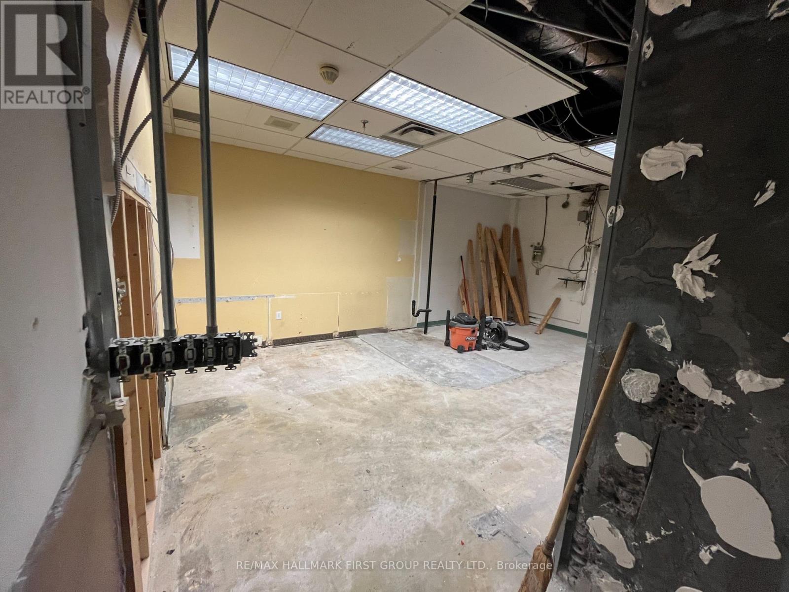 1 - 750 Oklahoma Drive, Pickering, Ontario  L1W 3G9 - Photo 6 - E12634486