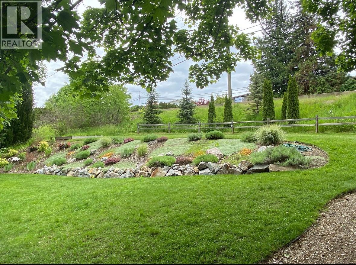 2150 1 Avenue Ne, Salmon Arm, British Columbia  V1E 1Z4 - Photo 31 - 10371032