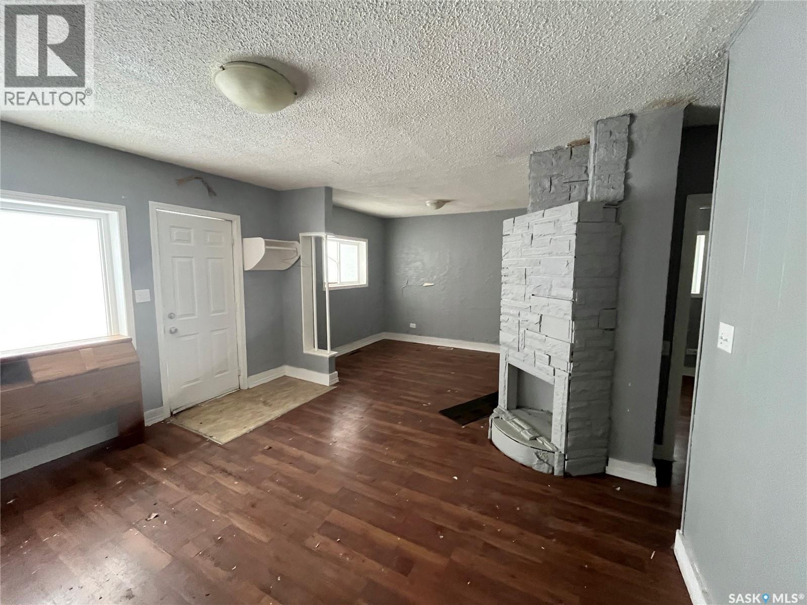 812 99th Street, North Battleford, Saskatchewan  S9A 0T8 - Photo 4 - SK025650