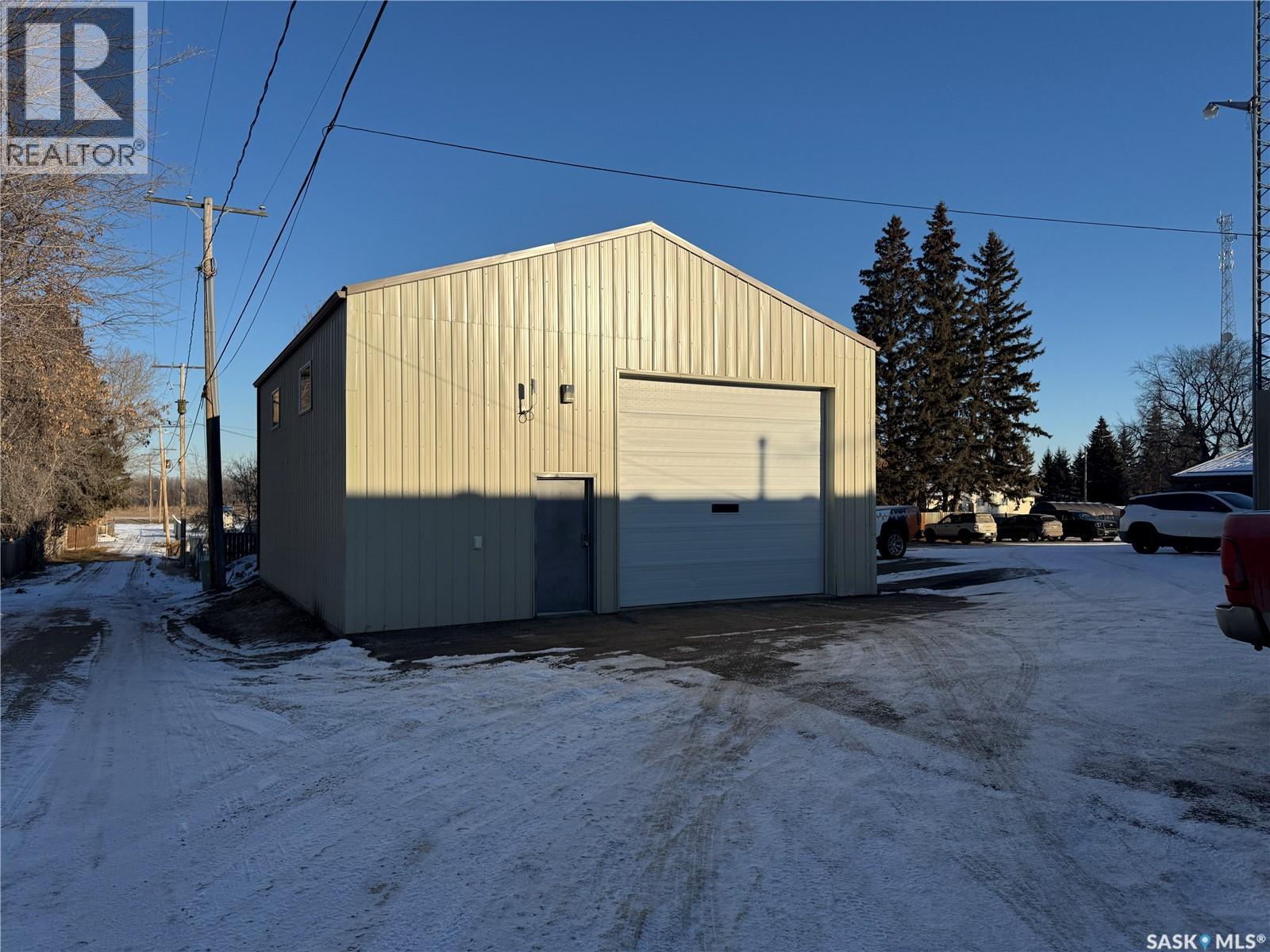 205 1st Avenue W, St. Walburg, Saskatchewan  S0M 2T0 - Photo 32 - SK025648